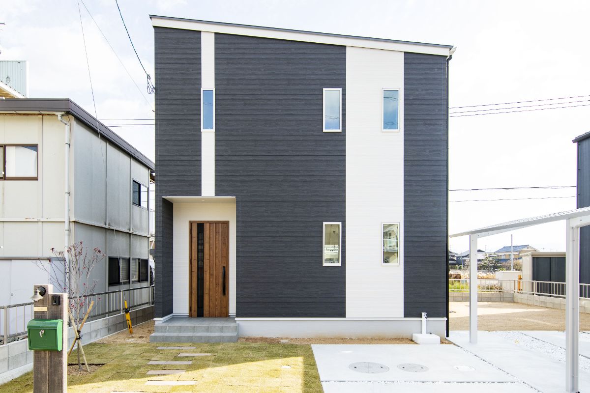Pure House
