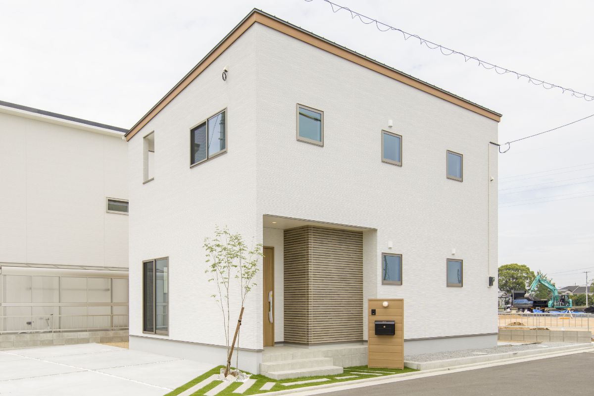 Pure House