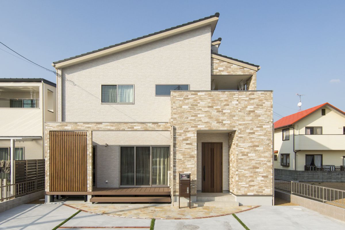 Pure House