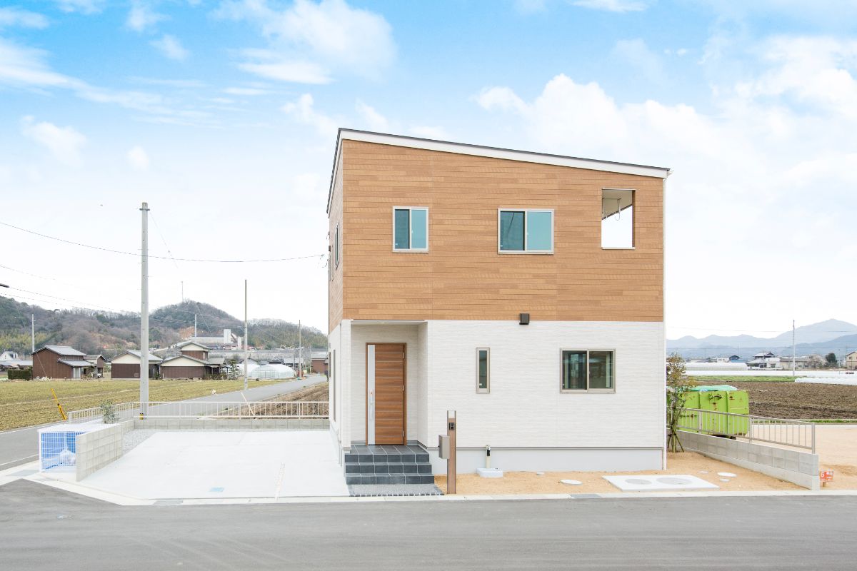 Pure House